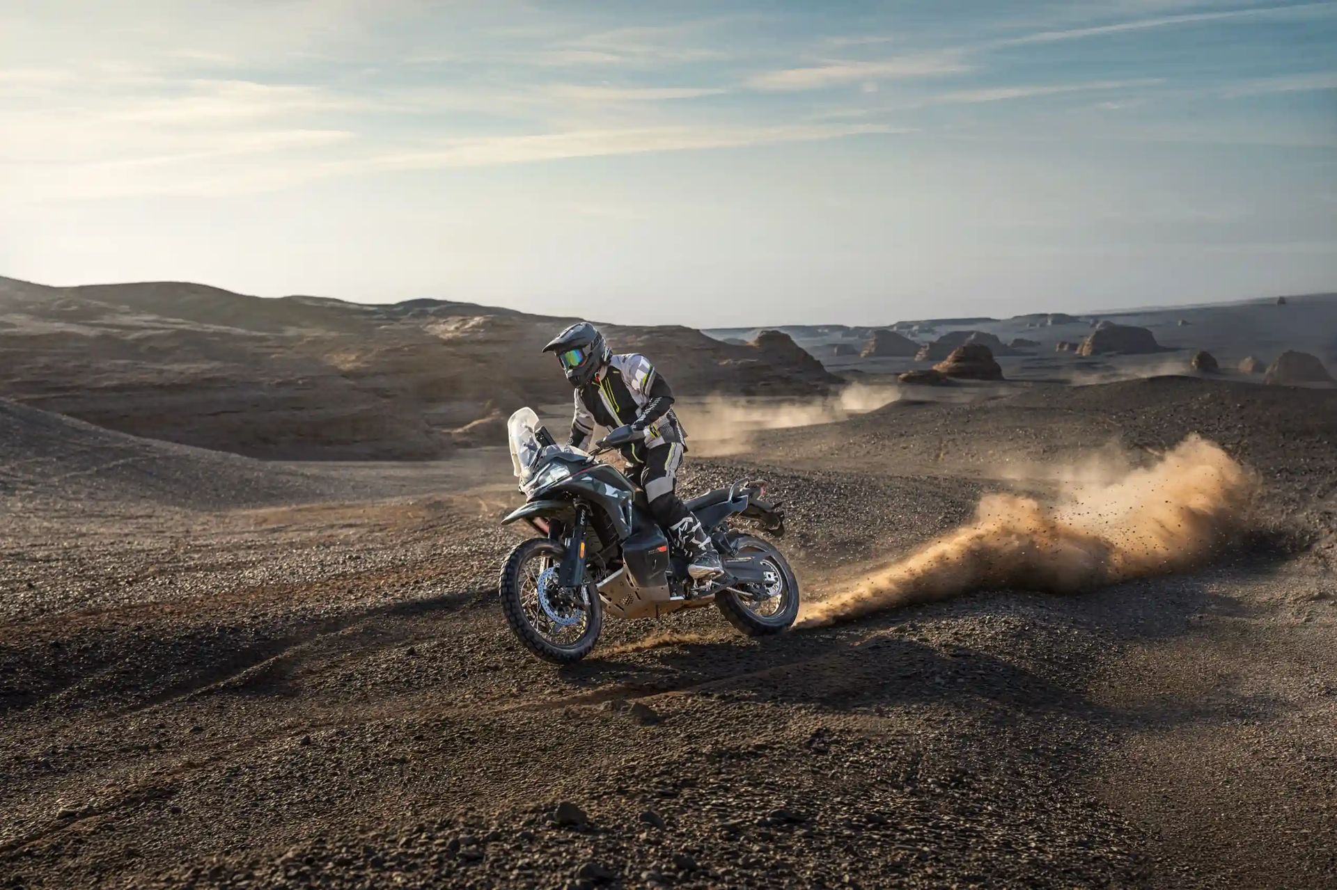 CFMOTO 800MT Explore | QDN 64