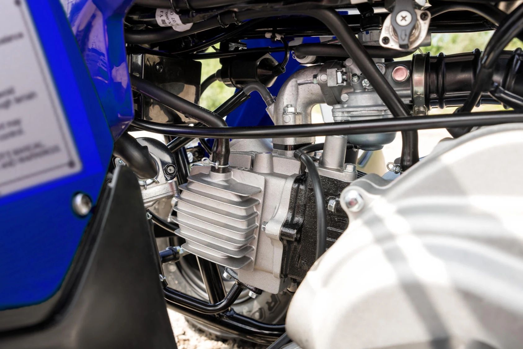 Moteur fiable de 49 cm³ à transmission automatique